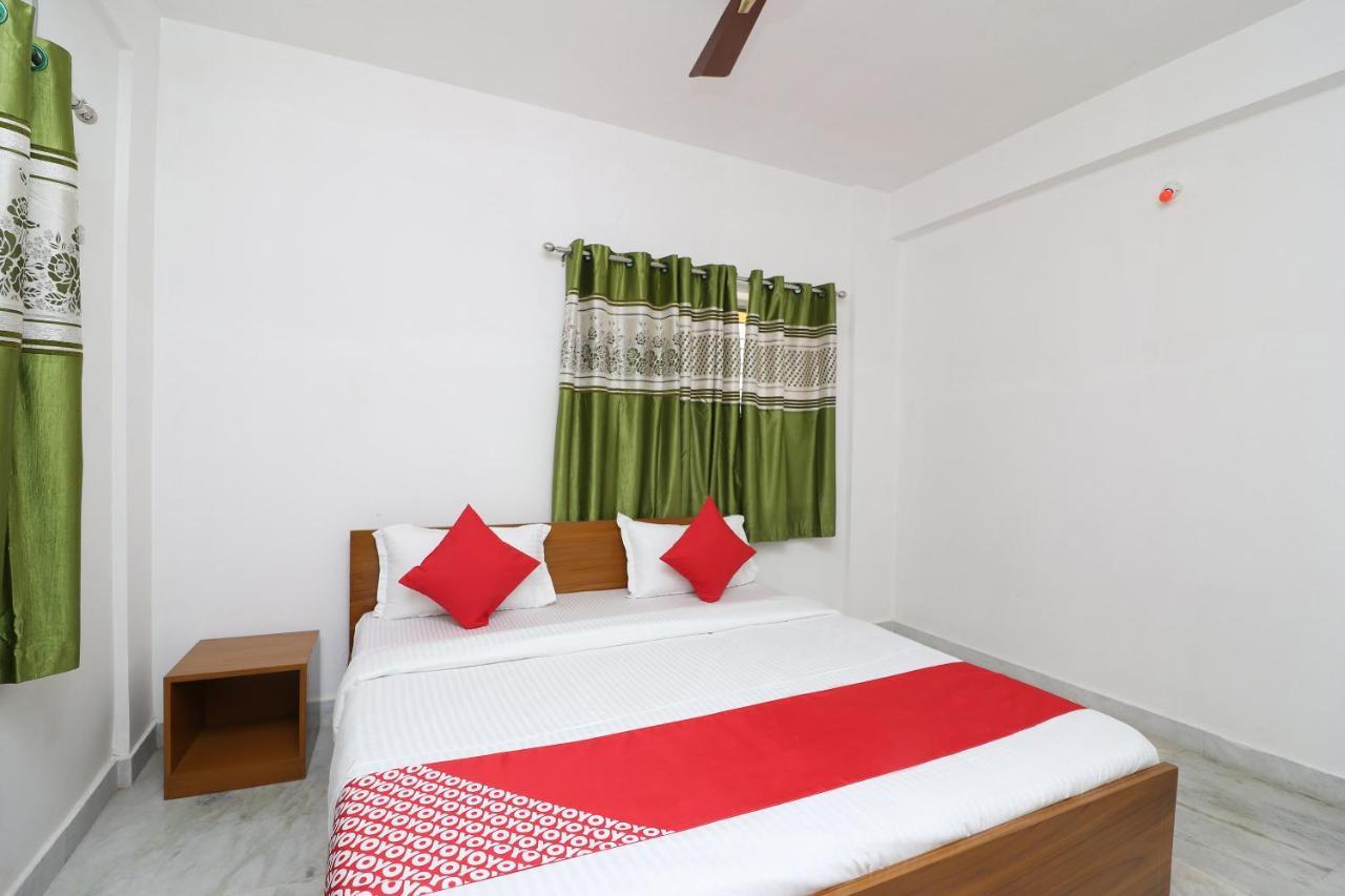 Oyo 30269 Amar Raj Inn Kolkata Exterior photo
