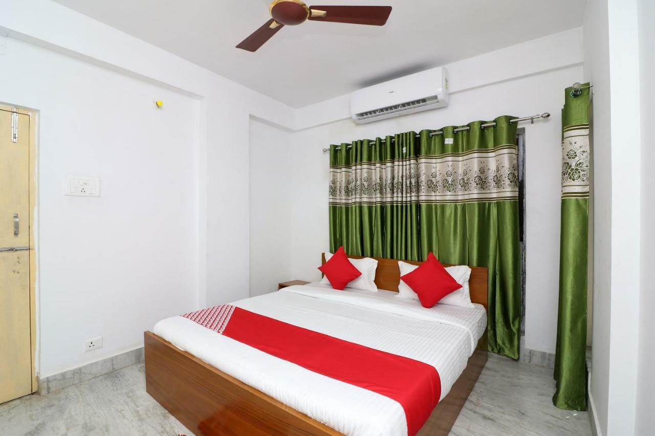 Oyo 30269 Amar Raj Inn Kolkata Exterior photo